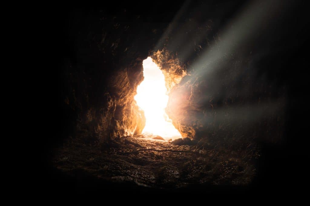 empty tomb at easter